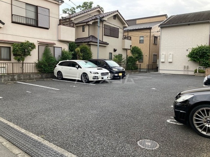 14/22 駐車場