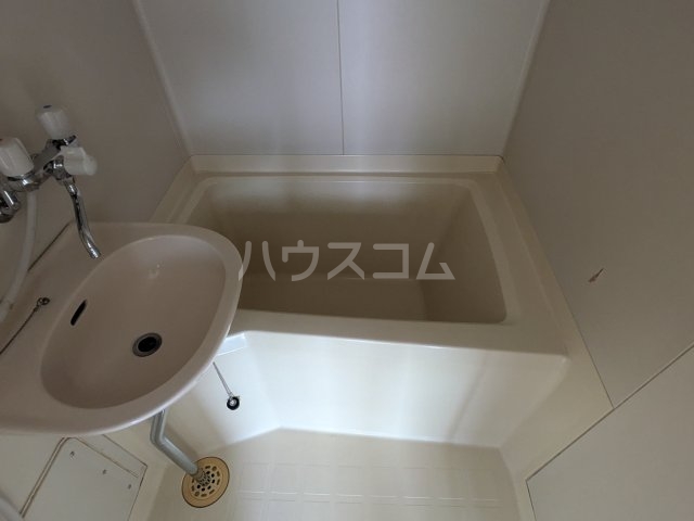 14/30 浴室