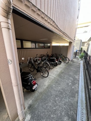 21/29 駐車場