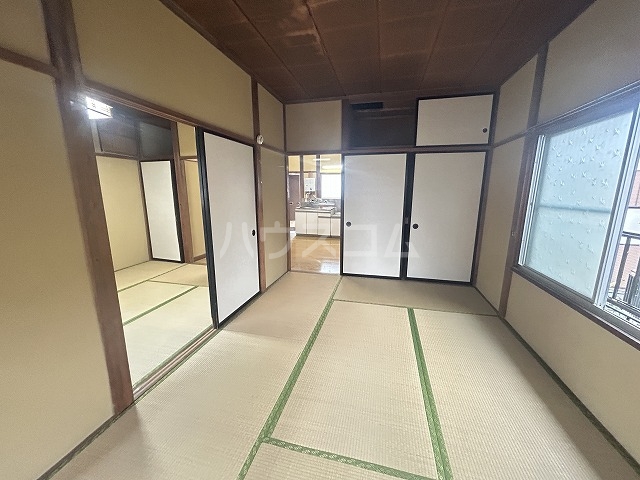寝室