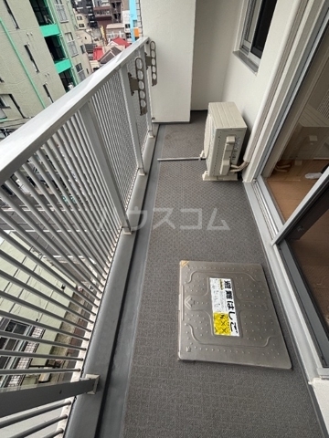 13/20 バルコニー