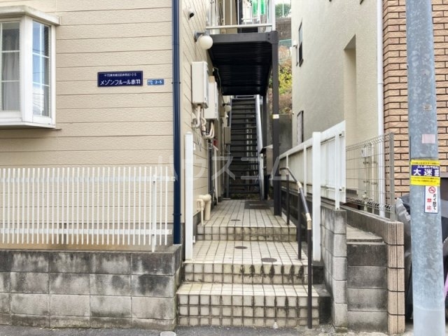 2/3 エントランス