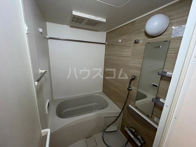 15/28 浴室