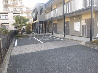 15/16 駐車場
