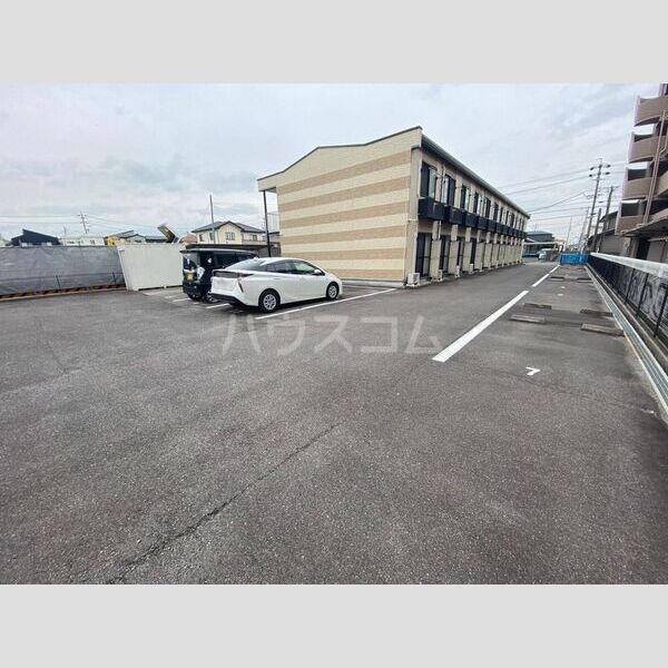11/20 駐車場