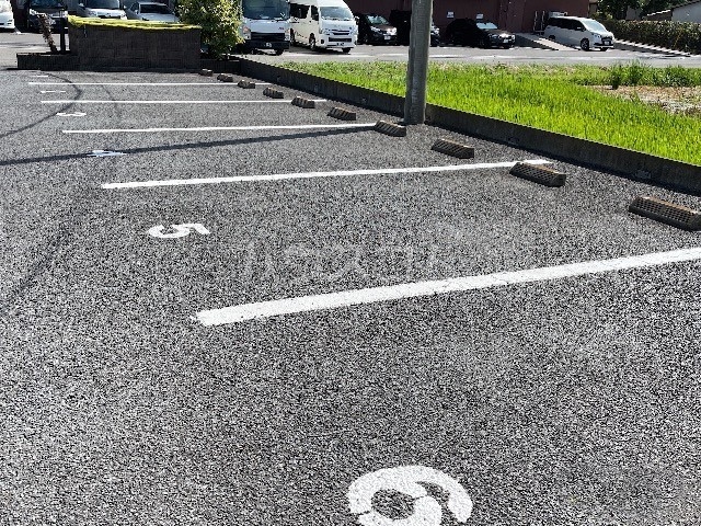 3/3 駐車場