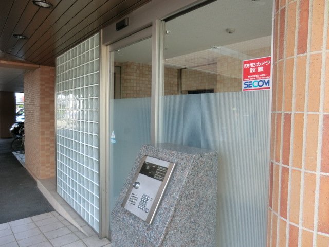 17/20 エントランス