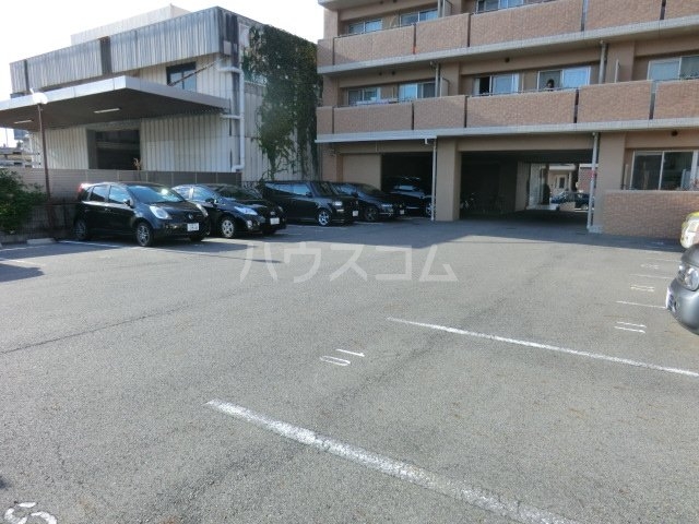 15/16 駐車場