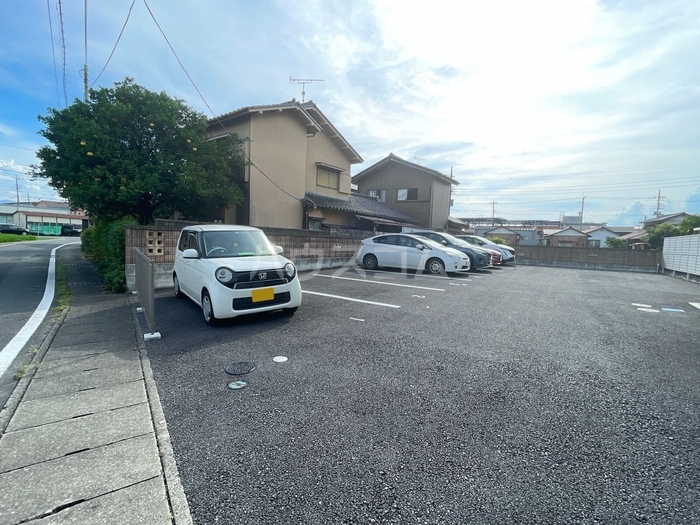 16/26 駐車場