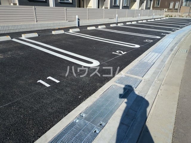 20/23 駐車場