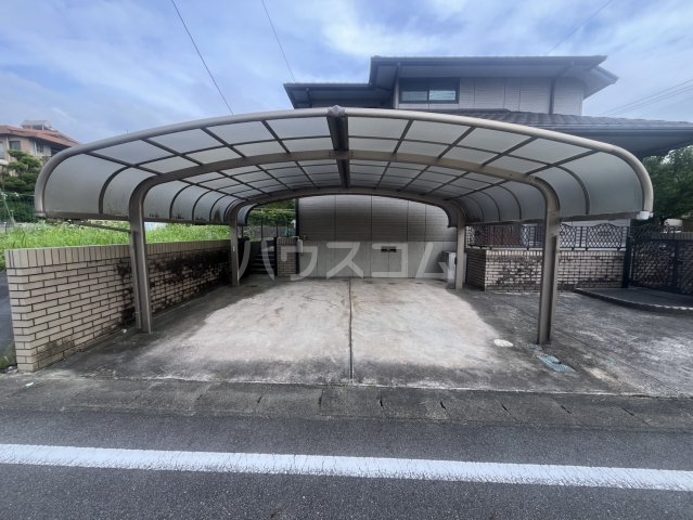 24/25 駐車場