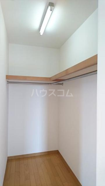 13/30 収納