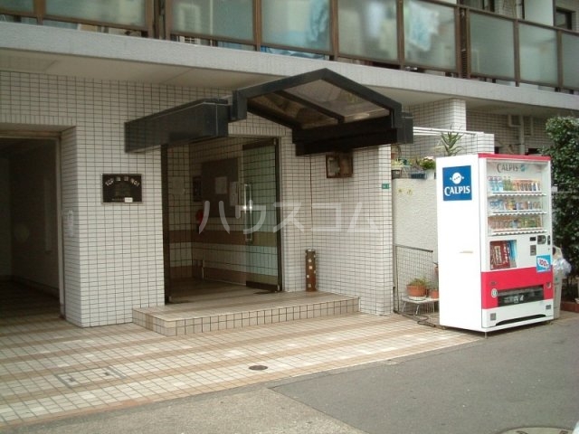2/2 エントランス