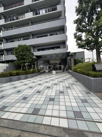 18/21 エントランス