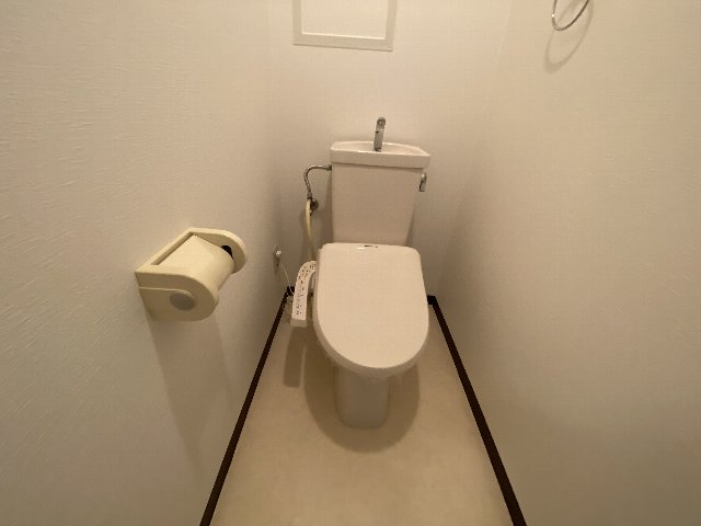 16/30 トイレ