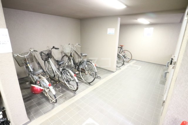 17/27 駐車場
