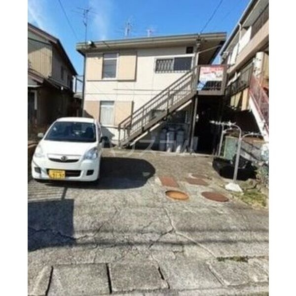 13/21 駐車場