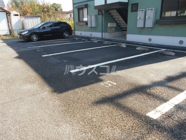 2/4 駐車場