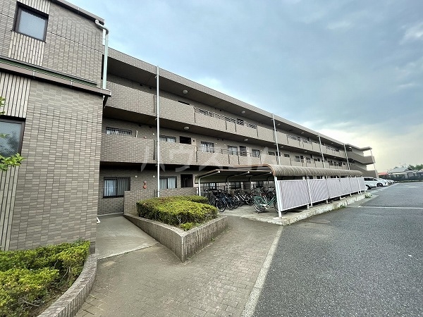 25/30 駐車場