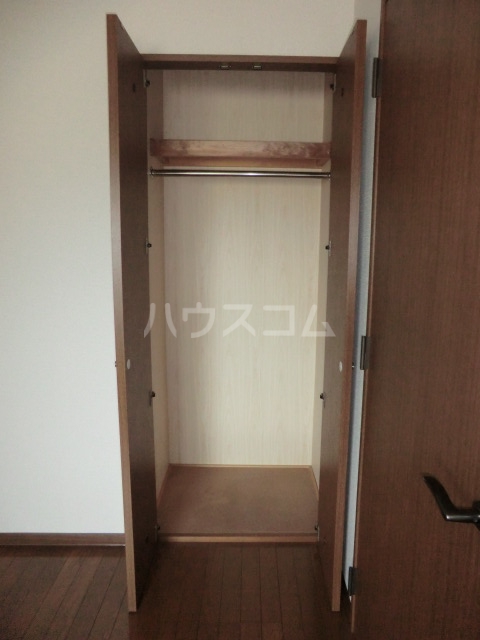 13/30 収納