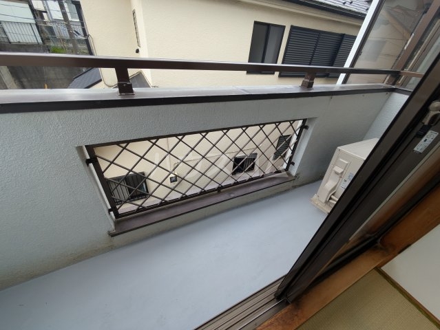 23/30 バルコニー