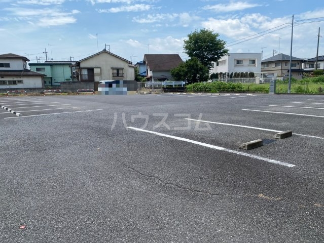 16/21 駐車場