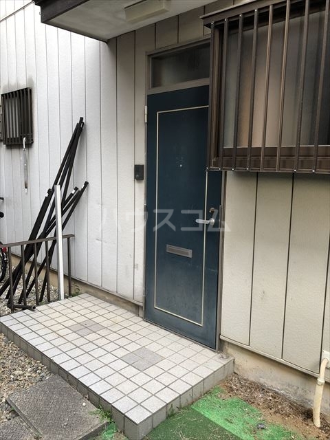 13/30 玄関