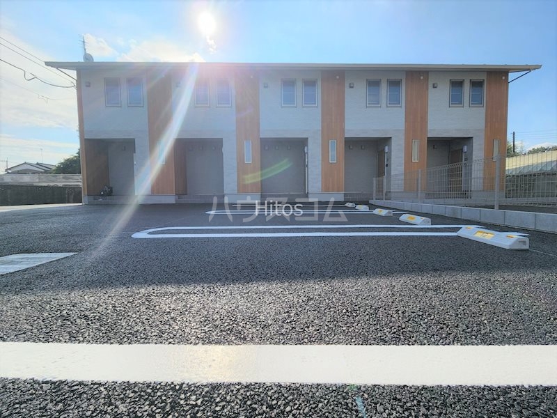 18/18 駐車場
