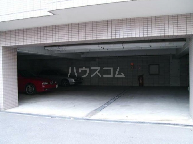 18/19 駐車場