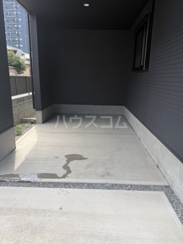 2/7 駐車場