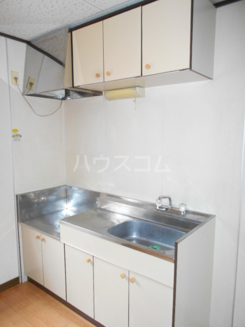 13/28 キッチン