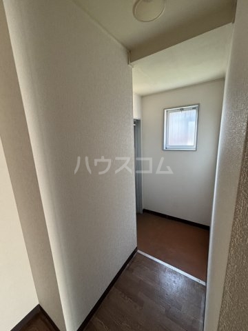 14/28 玄関