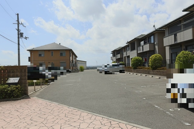 22/23 駐車場