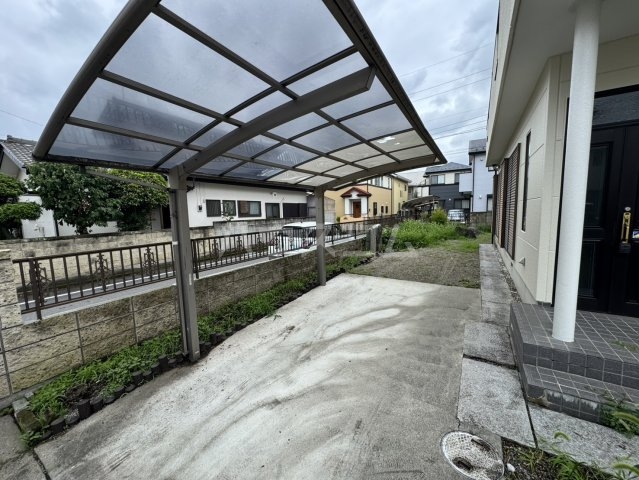 2/3 駐車場