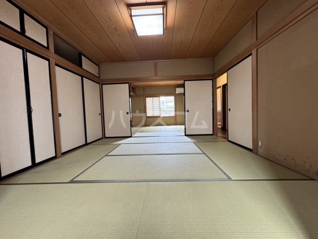 18/30 室内