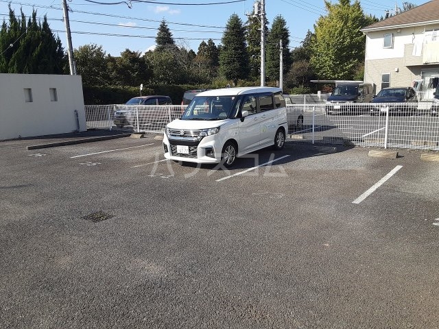 3/7 駐車場