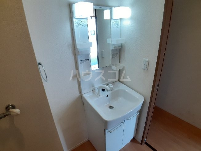13/30 洗面