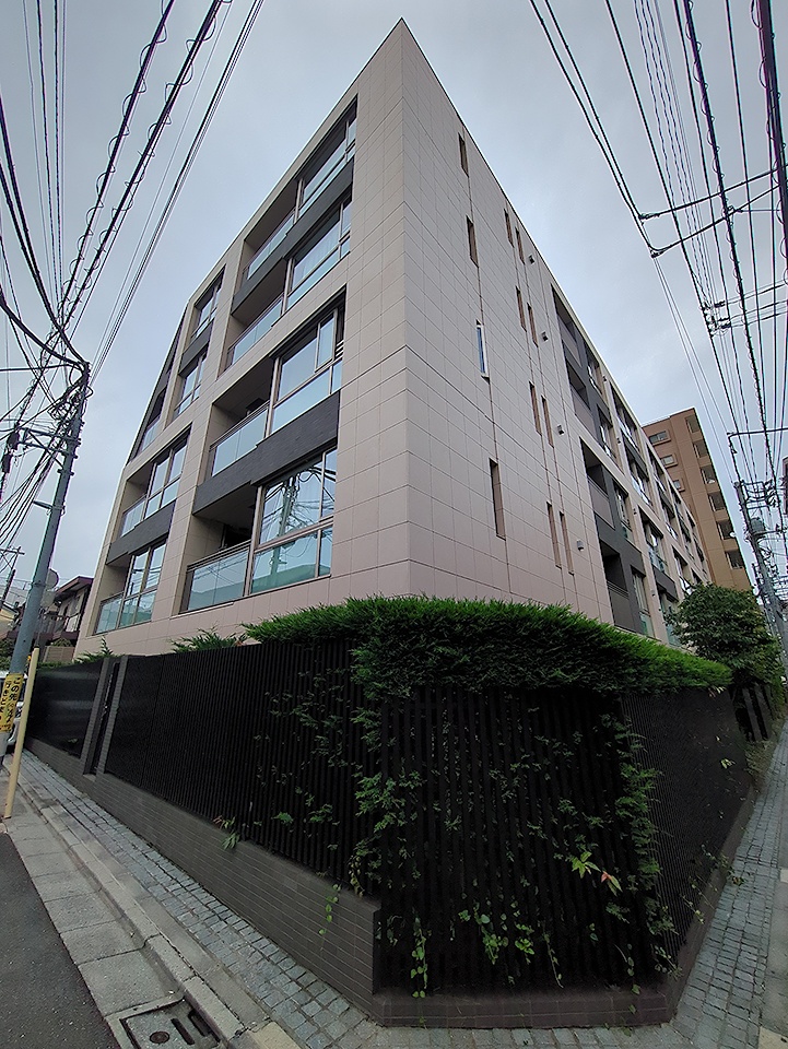 2/4 外観