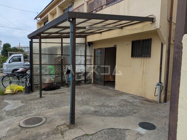 18/22 駐車場