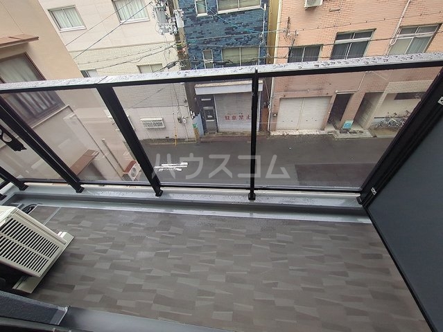 13/21 バルコニー