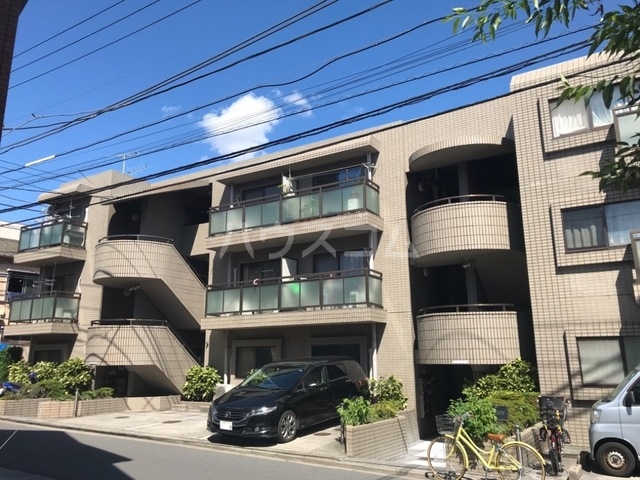23/30 エントランス