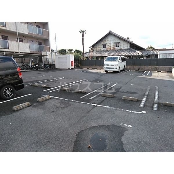 11/13 駐車場