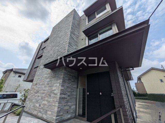 2/30 外観