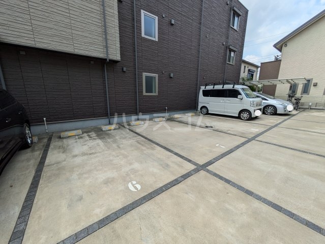 4/6 駐車場