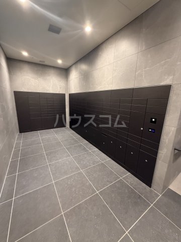 20/30 エントランス