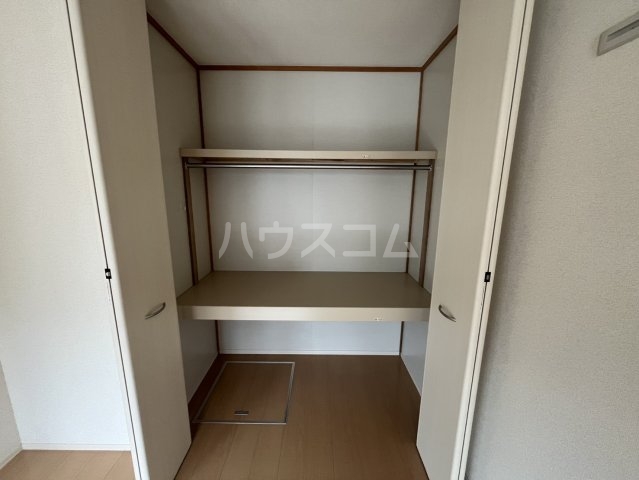 13/30 収納