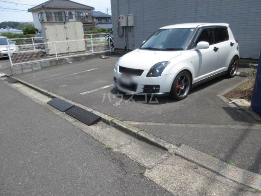 15/16 駐車場