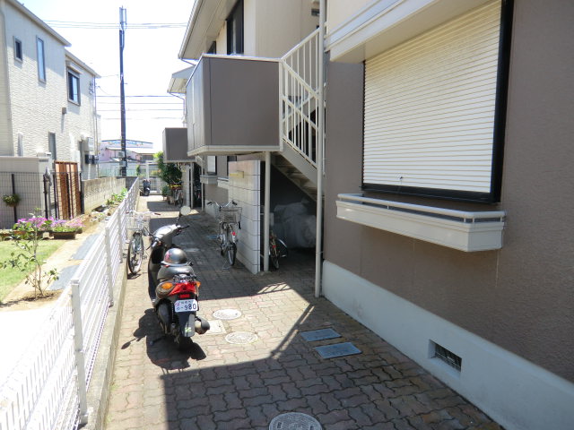 22/26 エントランス