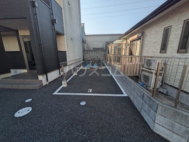 2/10 駐車場