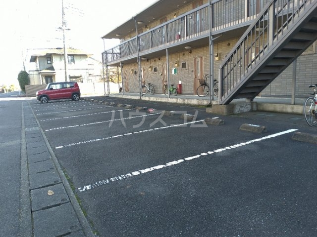 19/27 駐車場